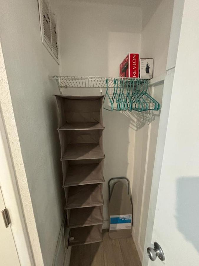 Nice 2 Twin Bedroom - Best Central Location In Miami - Luggage Storage, Parking And Laundry For Free!!!! Exterior foto